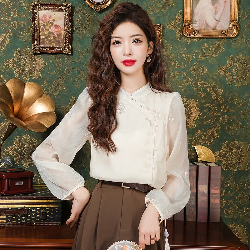 2025秋季新款立领新中式国风衬衫女长袖绣花名族风衬衫女