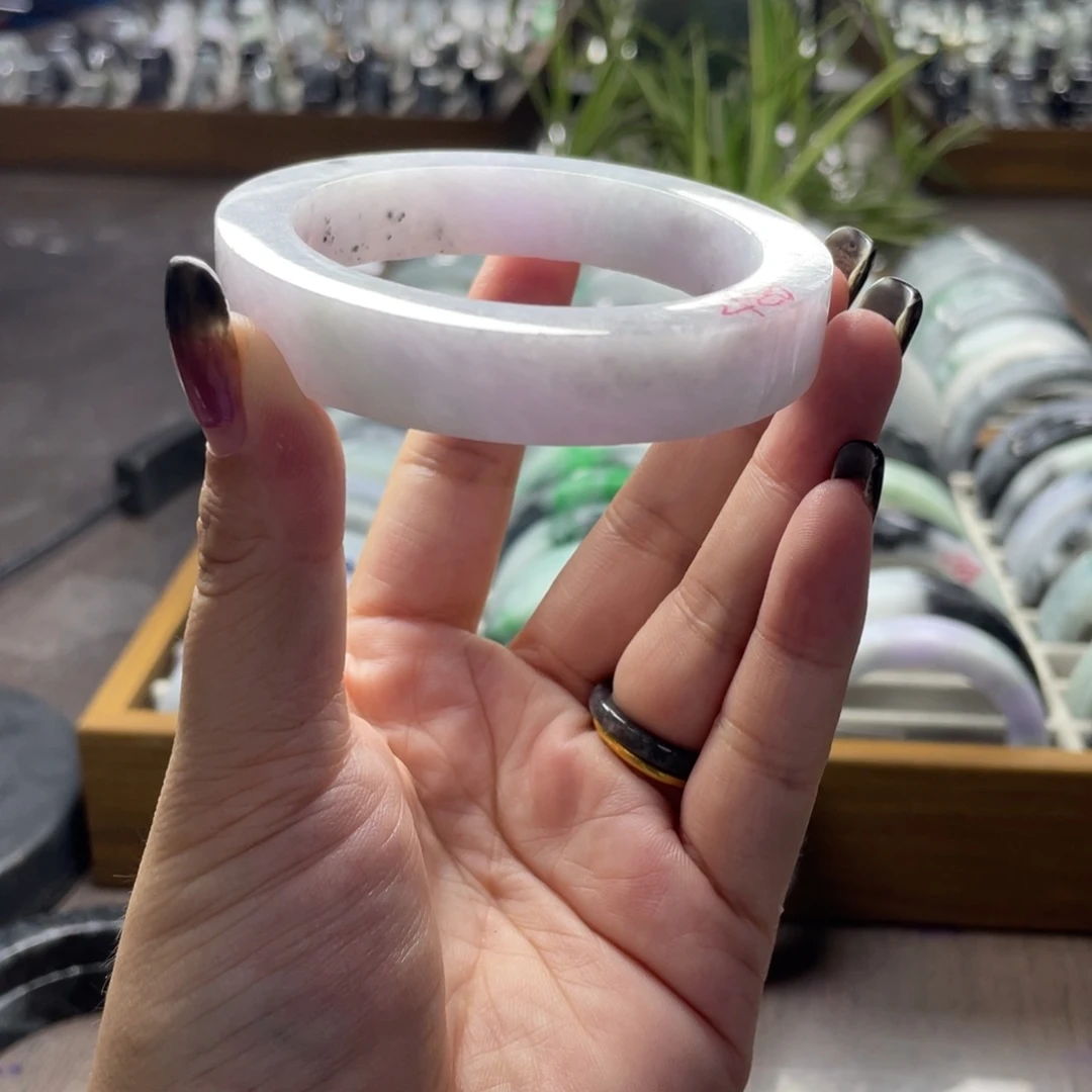 未镶嵌翡翠手镯定制翡翠