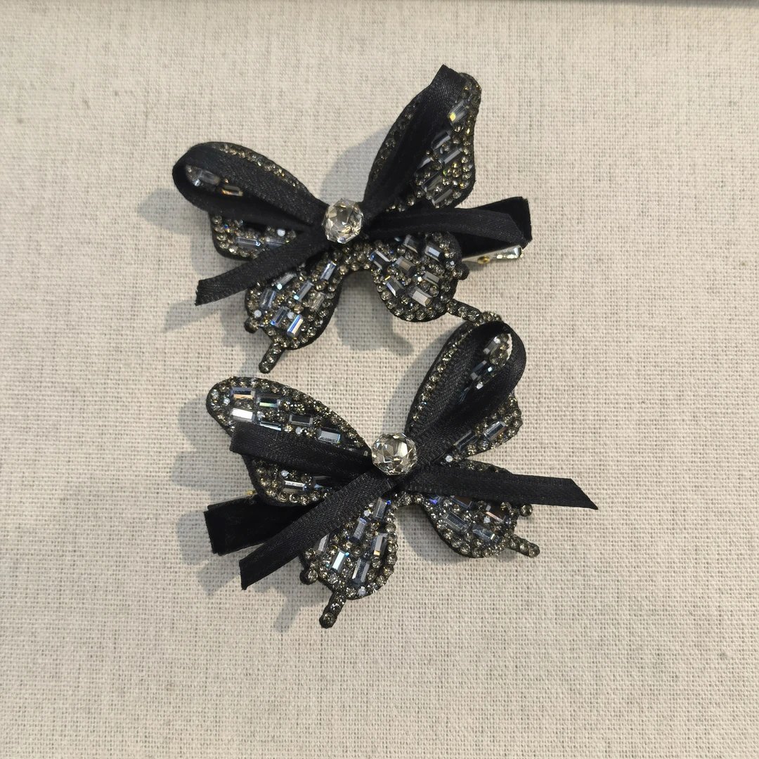 B829黑色蝴蝶闪闪边夹一对