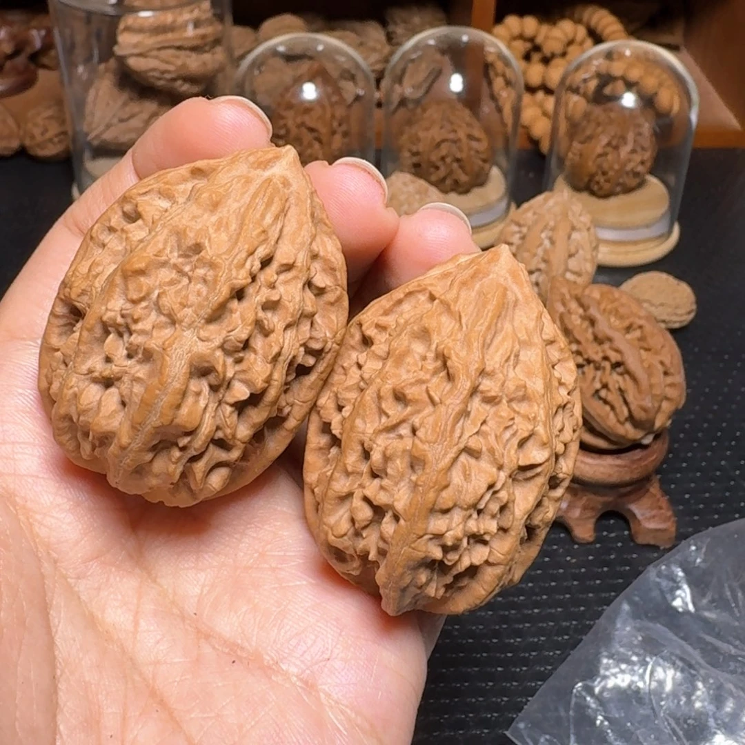 文玩核桃把件蚂蚁蛋
