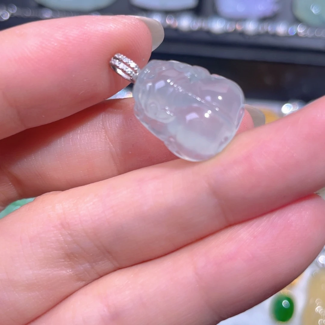 颈饰18K金镶嵌翡翠翡翠