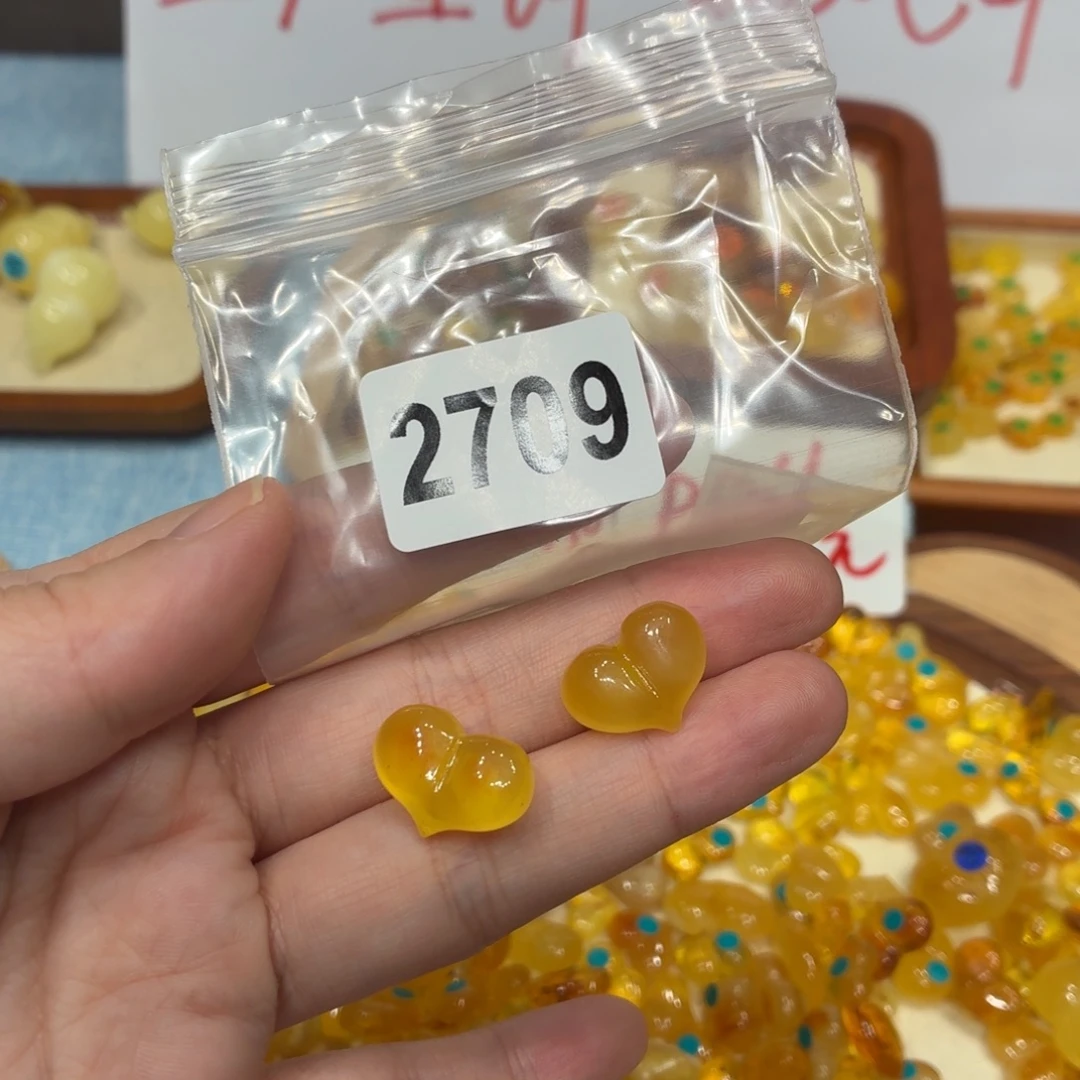 琥珀未镶嵌珠宝奇石