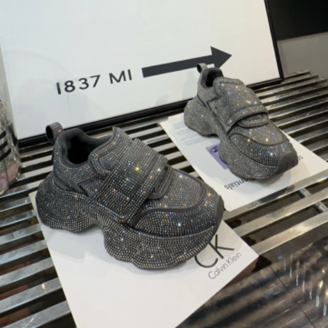 A.M艾墨儿女款重工升级A类水钻名媛风厚底小迪时装老爹鞋