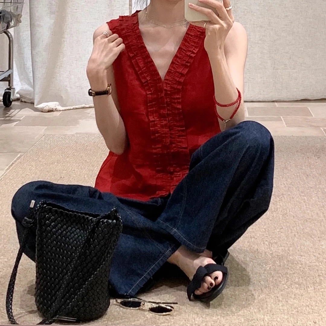 法式复古V领木耳边红色无袖衬衫女夏季2025新款洋气显瘦背心上衣