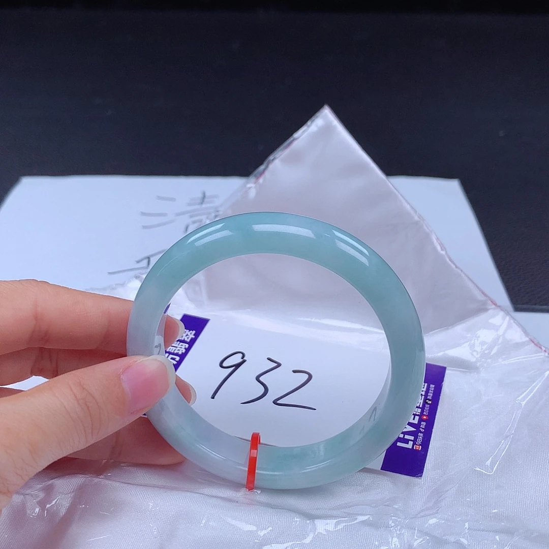 翡翠手镯未镶嵌手镯001037