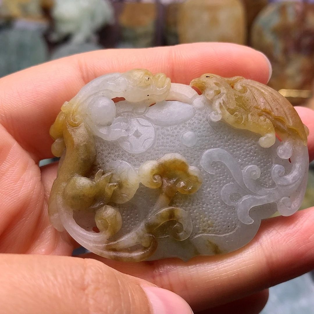 定制翡翠未镶嵌如意