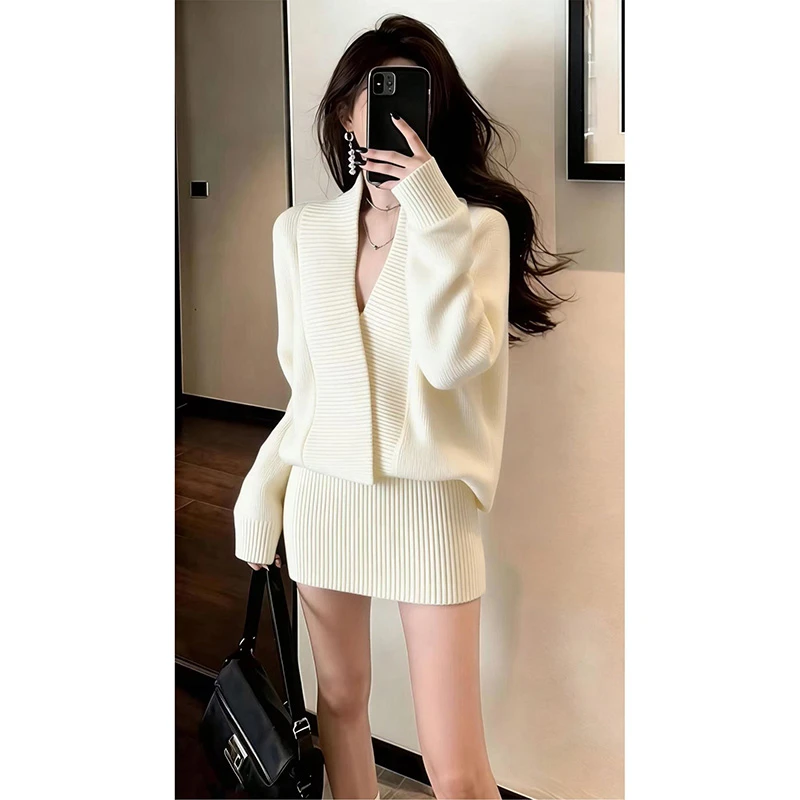 气场强大名媛气质女神范高级感法式轻熟大方得体奶白色连衣裙