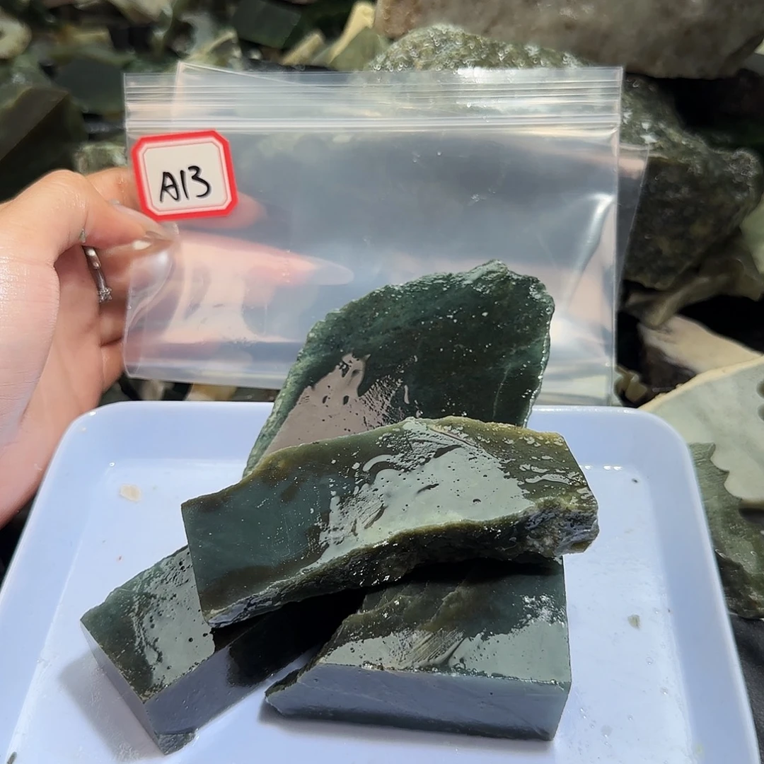 和田玉未镶嵌珠宝半成品