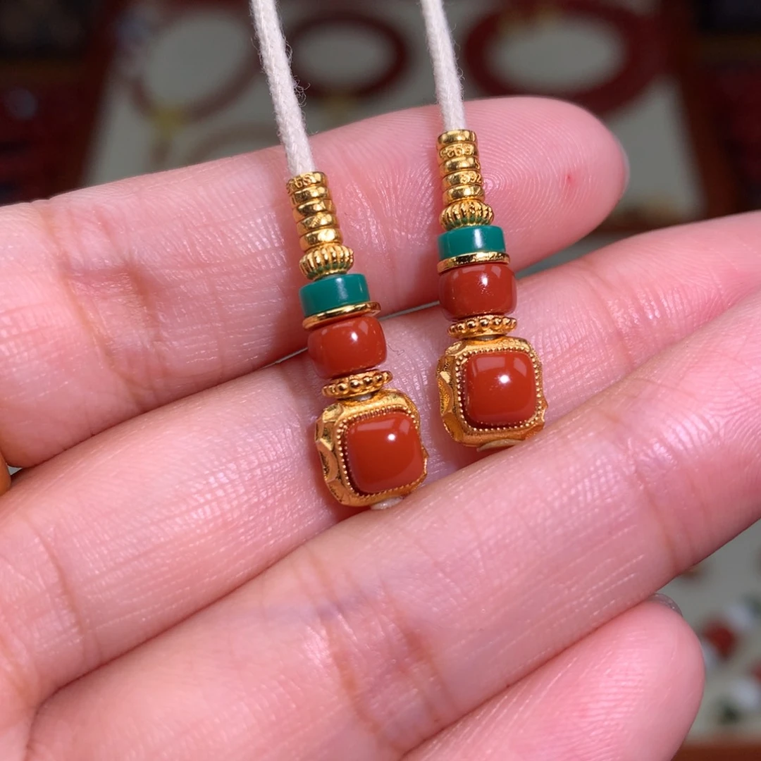 南红玛瑙未镶嵌颈饰