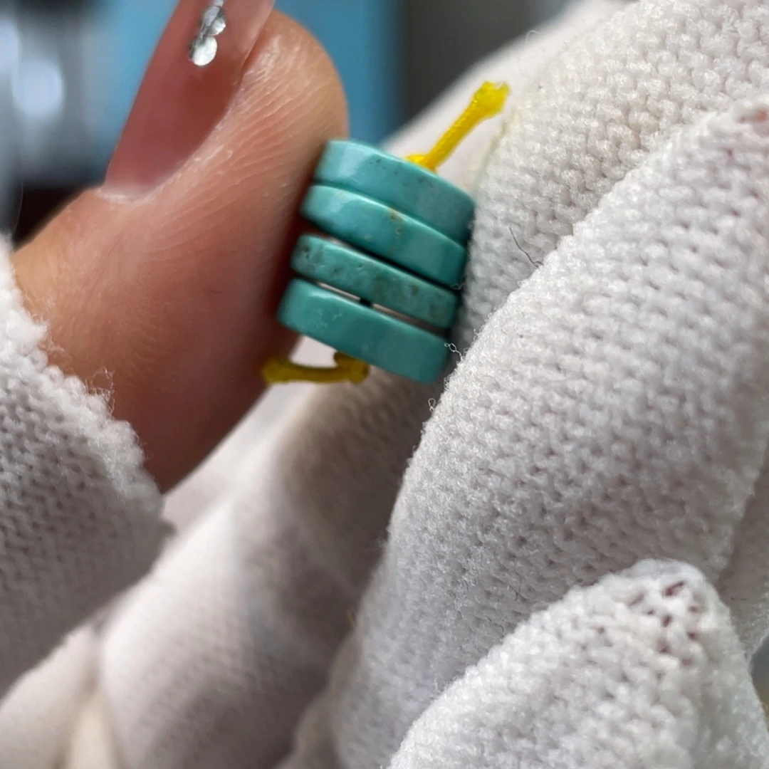 绿松石未镶嵌挂件