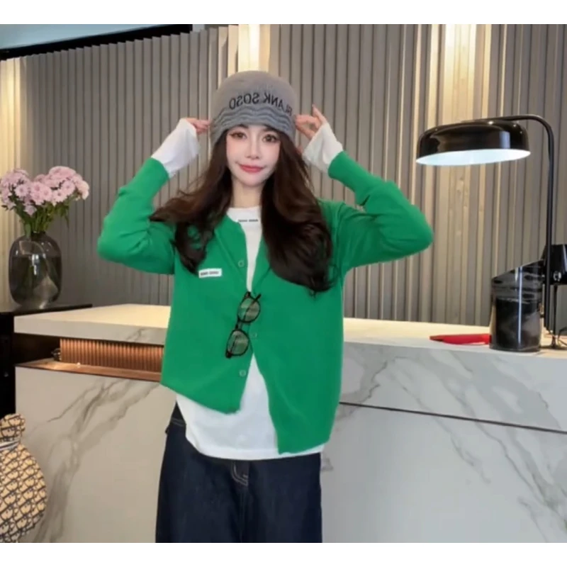 开衫针织毛线新款 LOGO搭配柔软亲肤气质时尚百搭秋冬轻奢显瘦