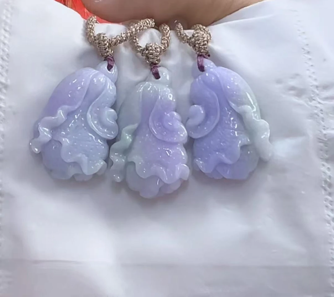 天然翡翠A货紫白菜（多样性发货只发一件）厚11+宽19+高36+送绳