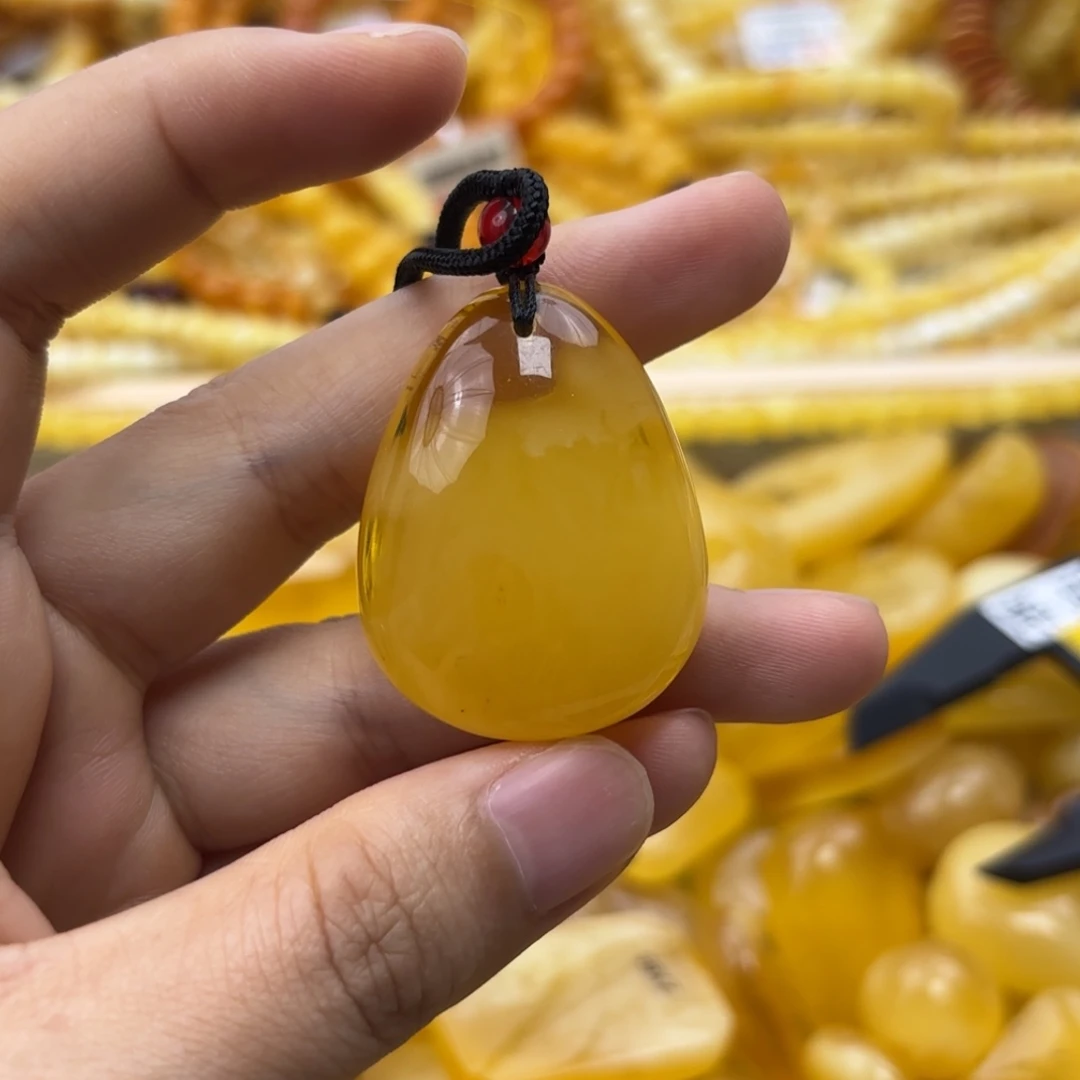 未镶嵌琥珀珠宝奇石
