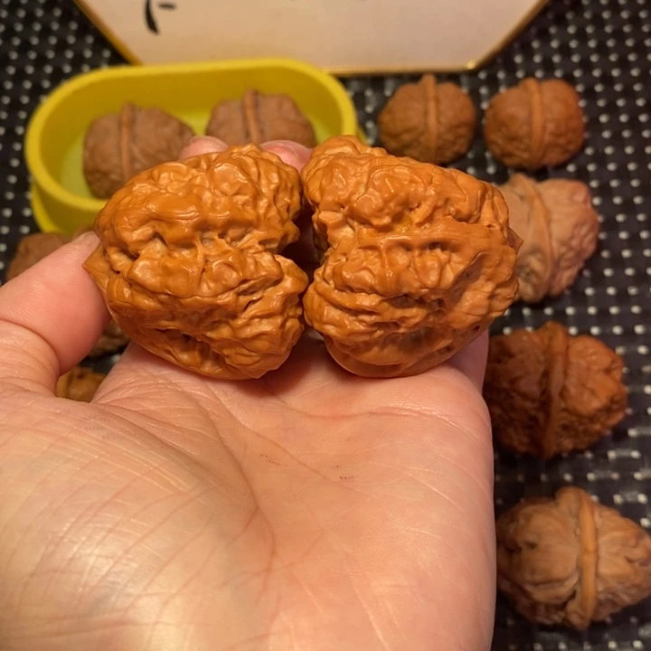 用***8文玩核桃把件蛙王
