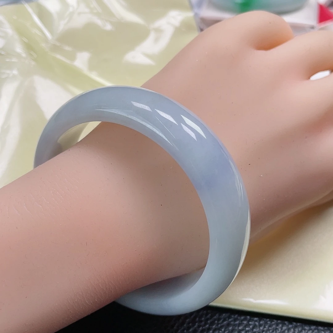 翡翠手镯未镶嵌缅甸翡翠手镯60圈