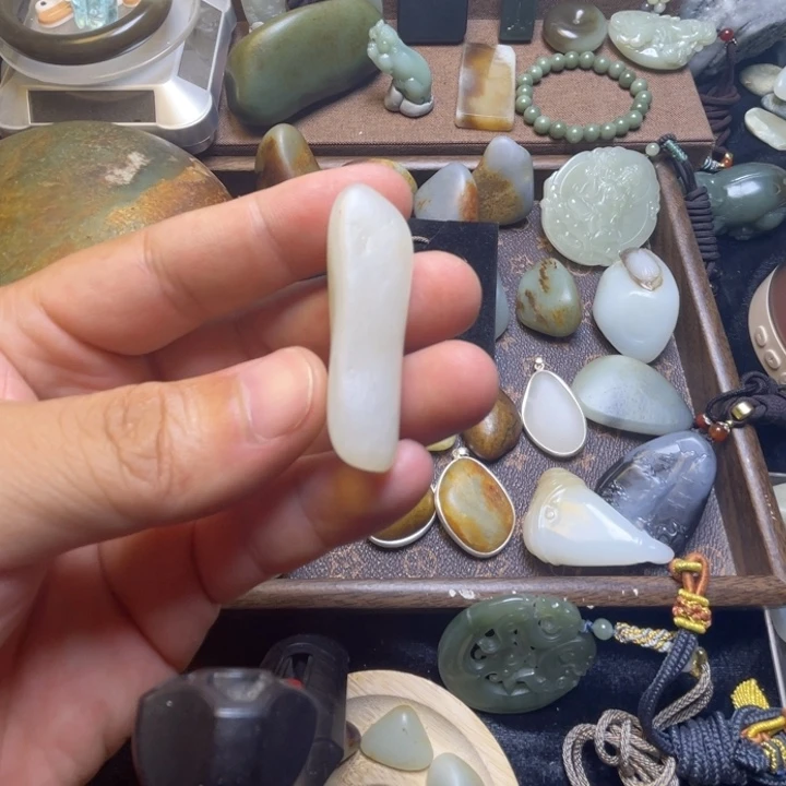 安***哥玛瑙/玉髓颈饰合金
