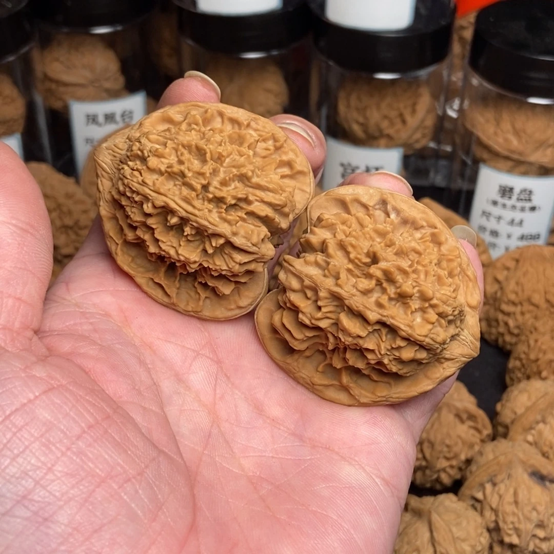 文玩核桃把件满天星45尺全品三角