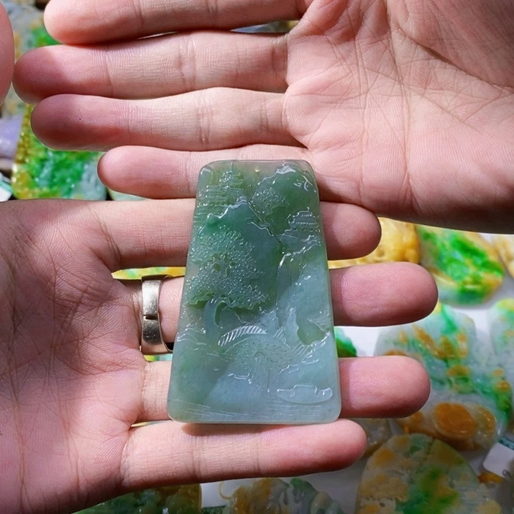 未镶嵌定制翡翠翡翠