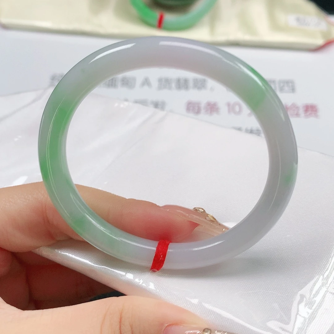 翡翠手镯未镶嵌1814