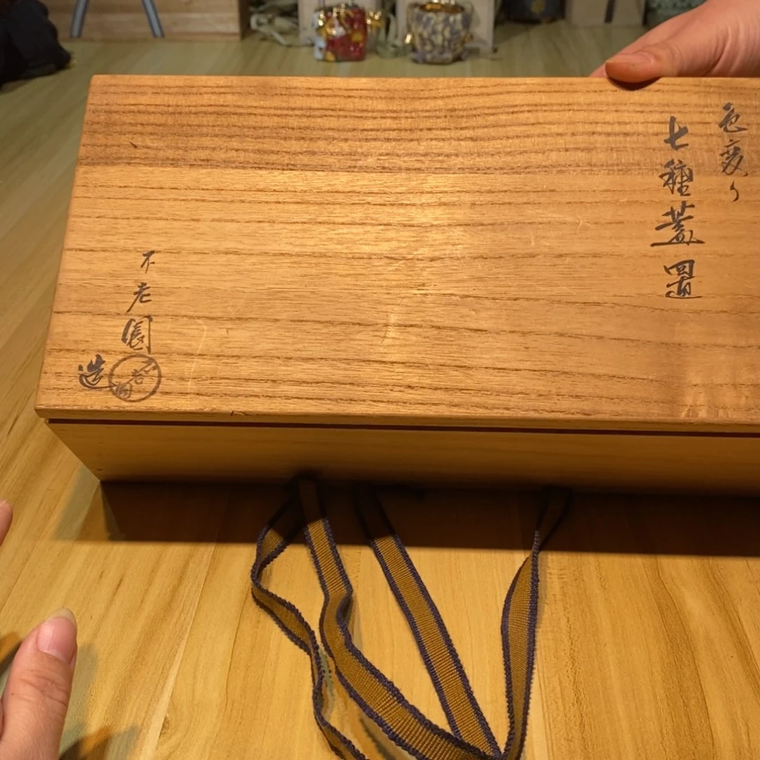 小*@易雅集工艺品有限公司