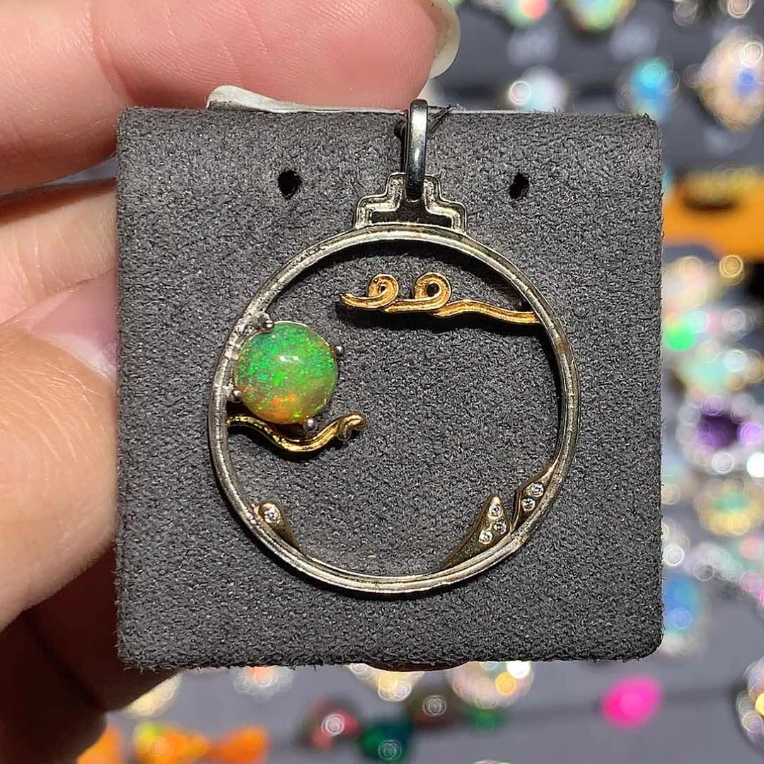 欧泊银S925镶嵌欧泊吊坠y