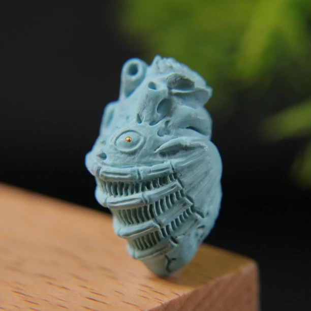 原矿绿松石雾霾蓝永恒之心挂坠 尺寸14.5×24.5×14.7mm，重5.26g