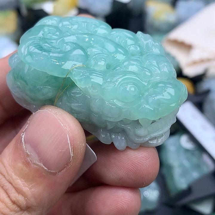 翡翠未镶嵌颈饰天然缅甸翡翠貔貅吊坠