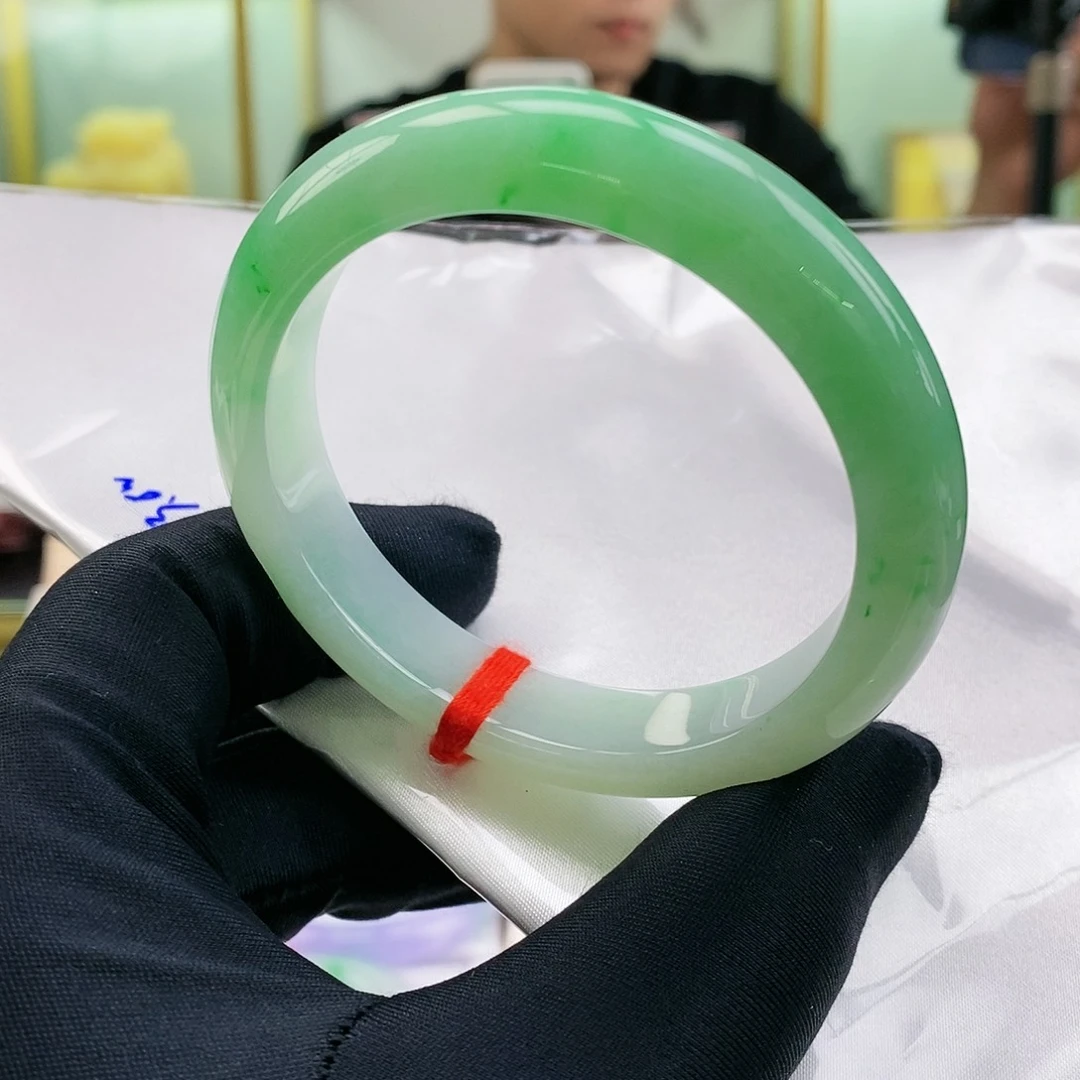 【闪购商品】未镶嵌手镯翡翠