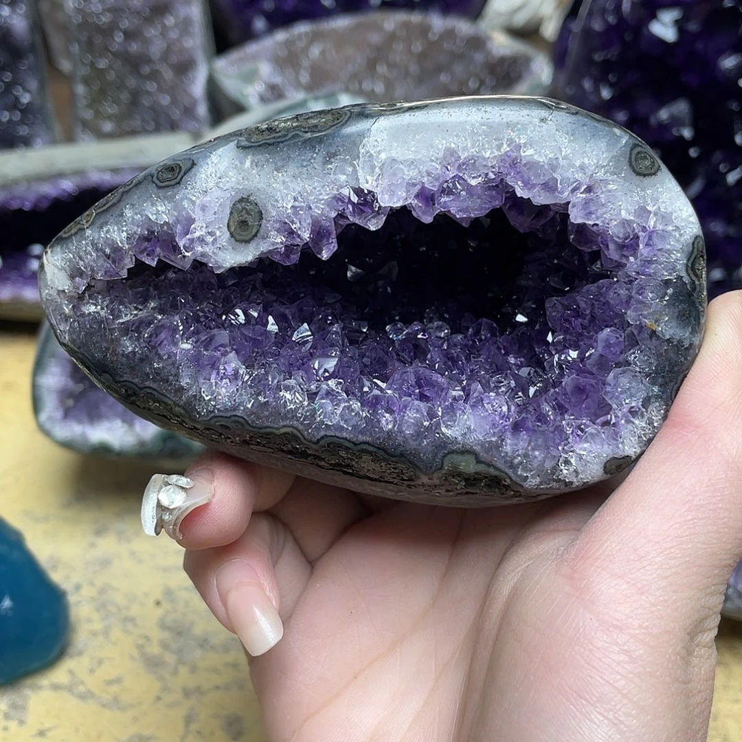 紫晶大型摆件（非配饰）未镶嵌