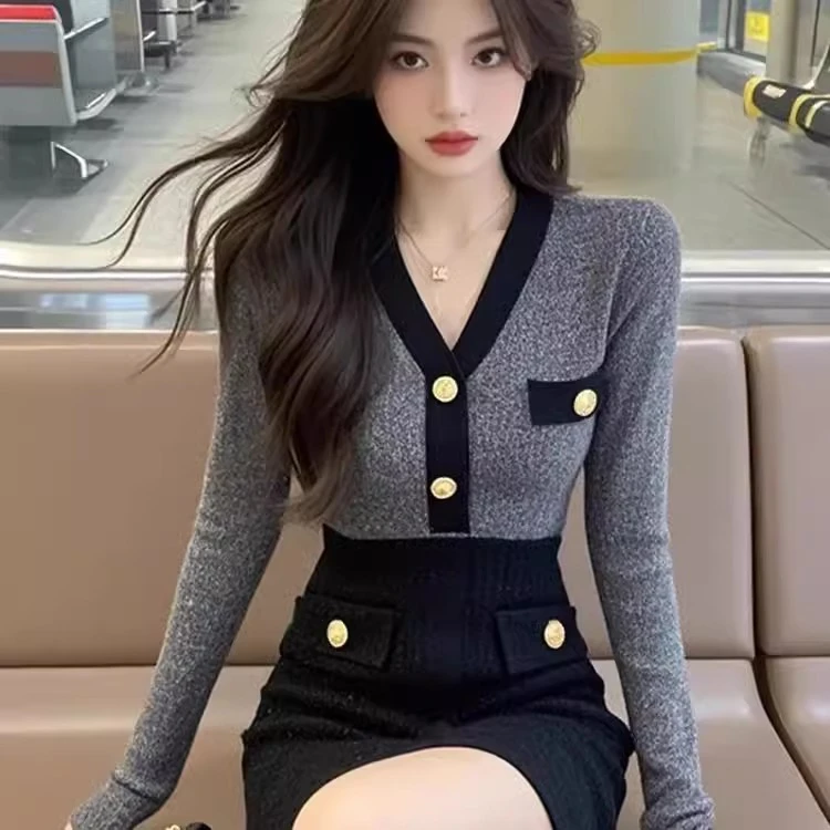 针织秋冬新款连衣裙女气质名媛V领收腰显瘦包臀裙打底裙子