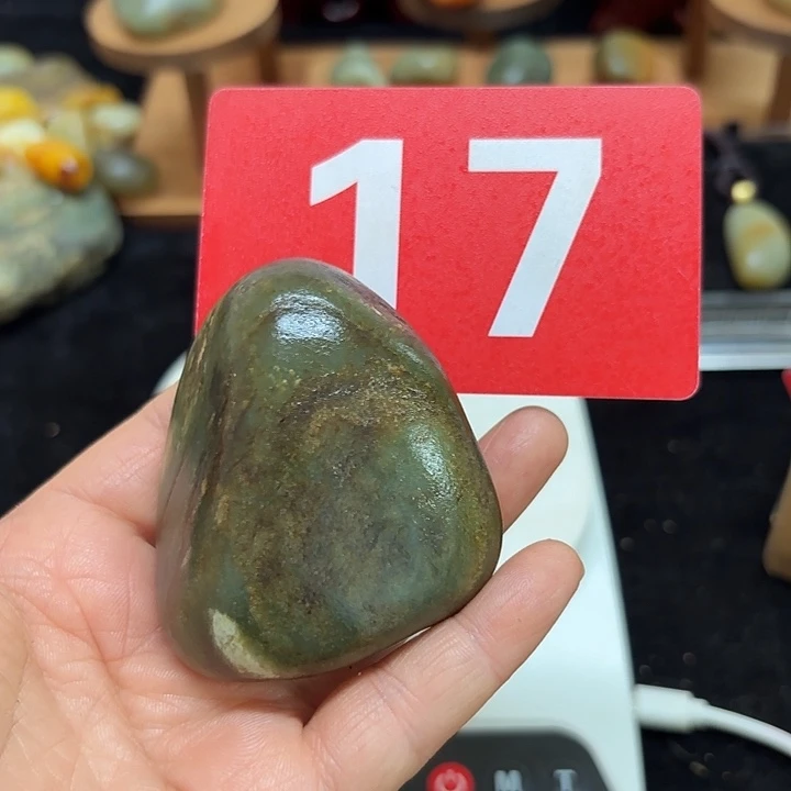 和田玉（糖玉）未镶嵌挂件