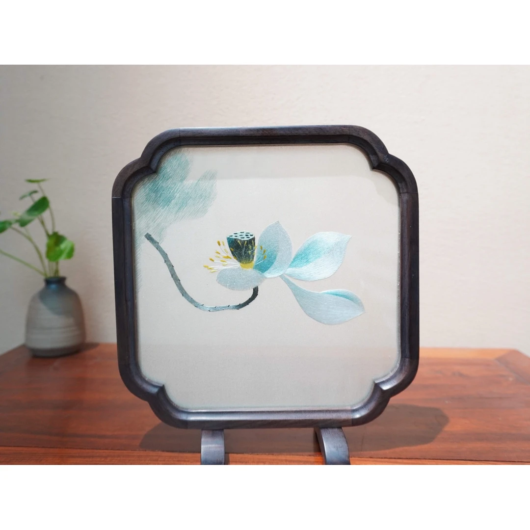 CQYCX20福利海棠框-新荷一摆件