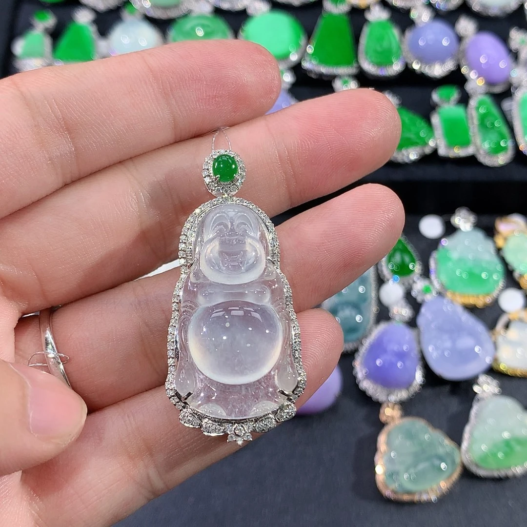 翡翠18K金镶嵌颈饰