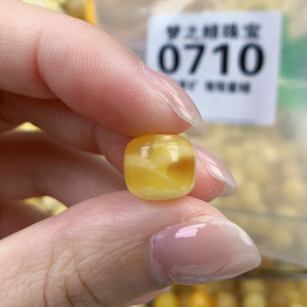 裸石琥珀未镶嵌10.6