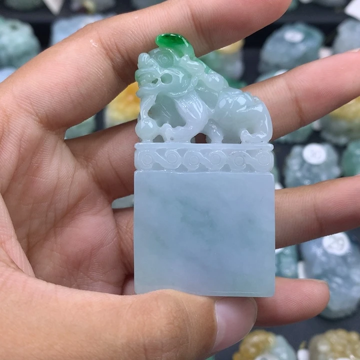 翡翠未镶嵌颈饰天然缅甸翡翠