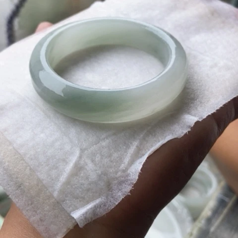 石英质玉（金丝玉）手镯未镶嵌加工定制