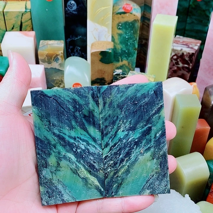 青田石印石缅甸石头