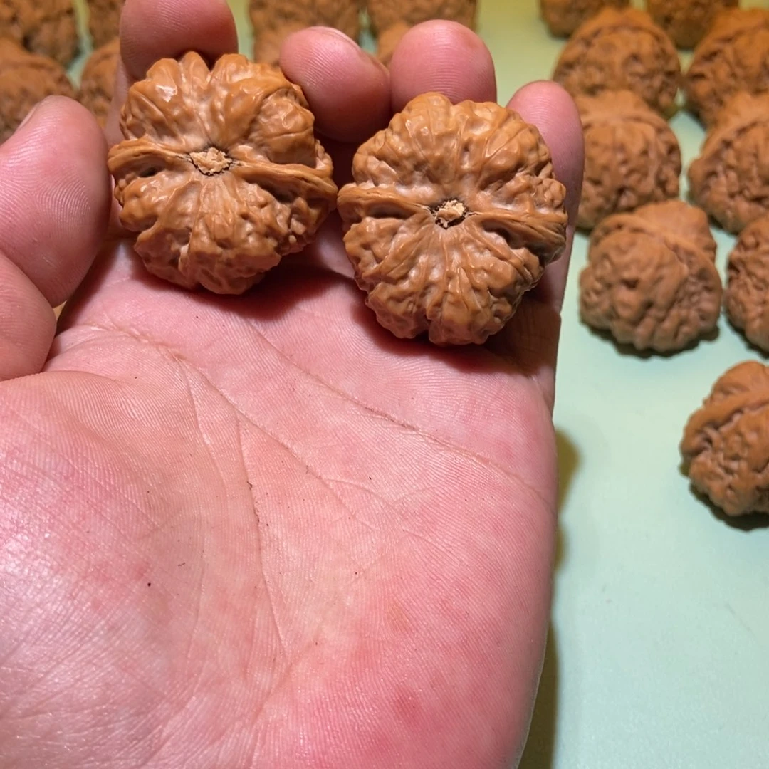 文玩核桃把件?****?蛤蟆头38全品