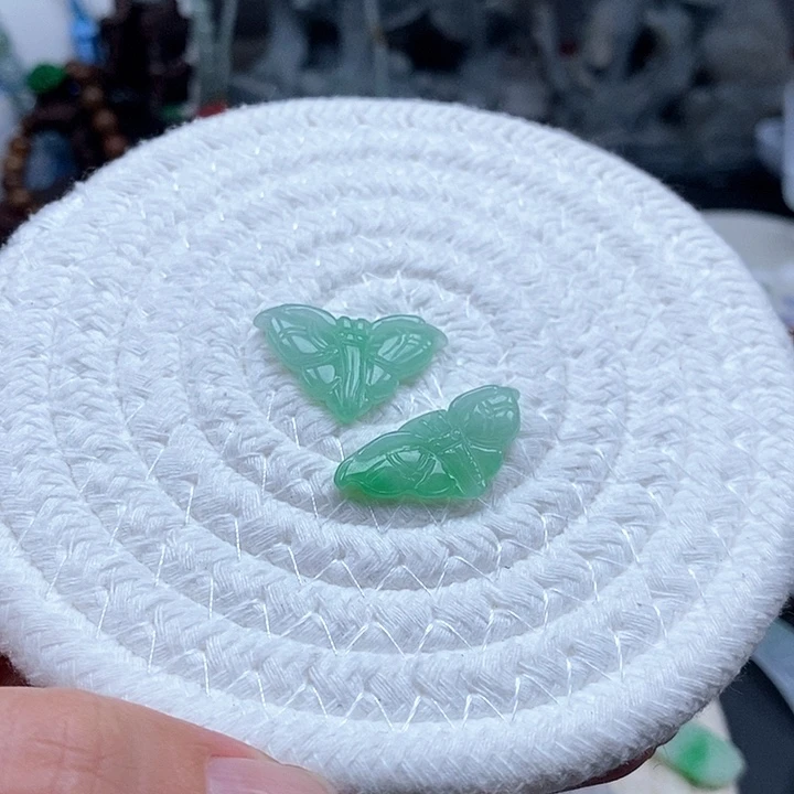 吊坠(不含链)未镶嵌翡翠一个100