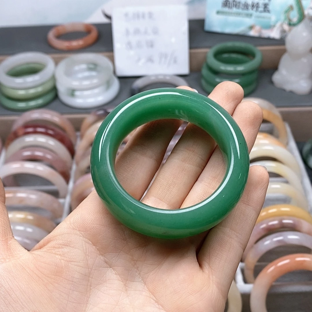 【闪购商品】石英质玉手镯未镶嵌曦*