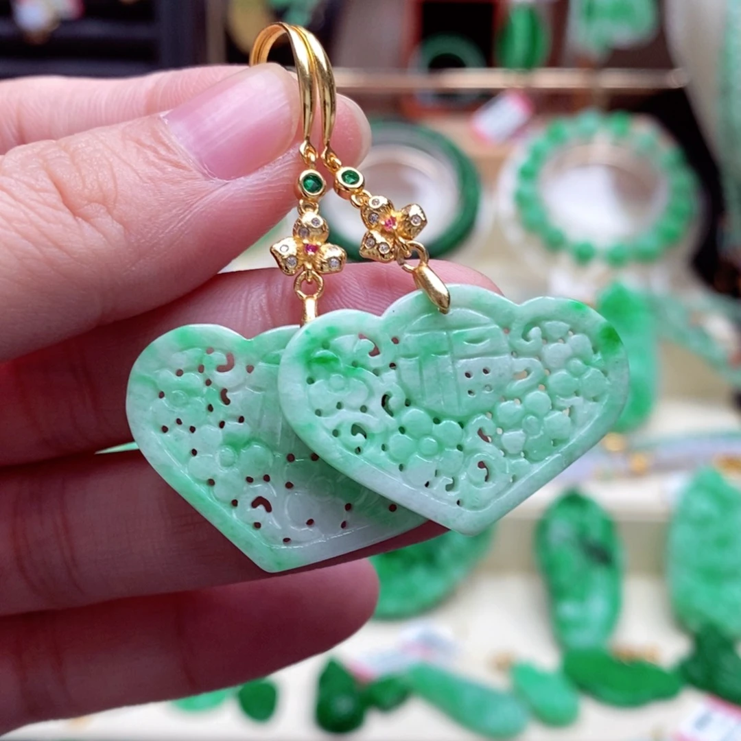 未镶嵌翡翠耳饰翡翠耳饰