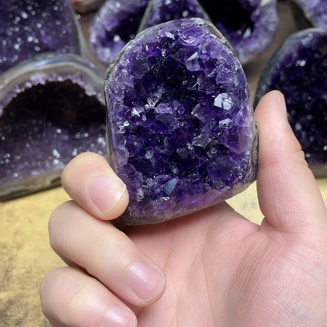 未镶嵌大型摆件（非配饰）紫晶