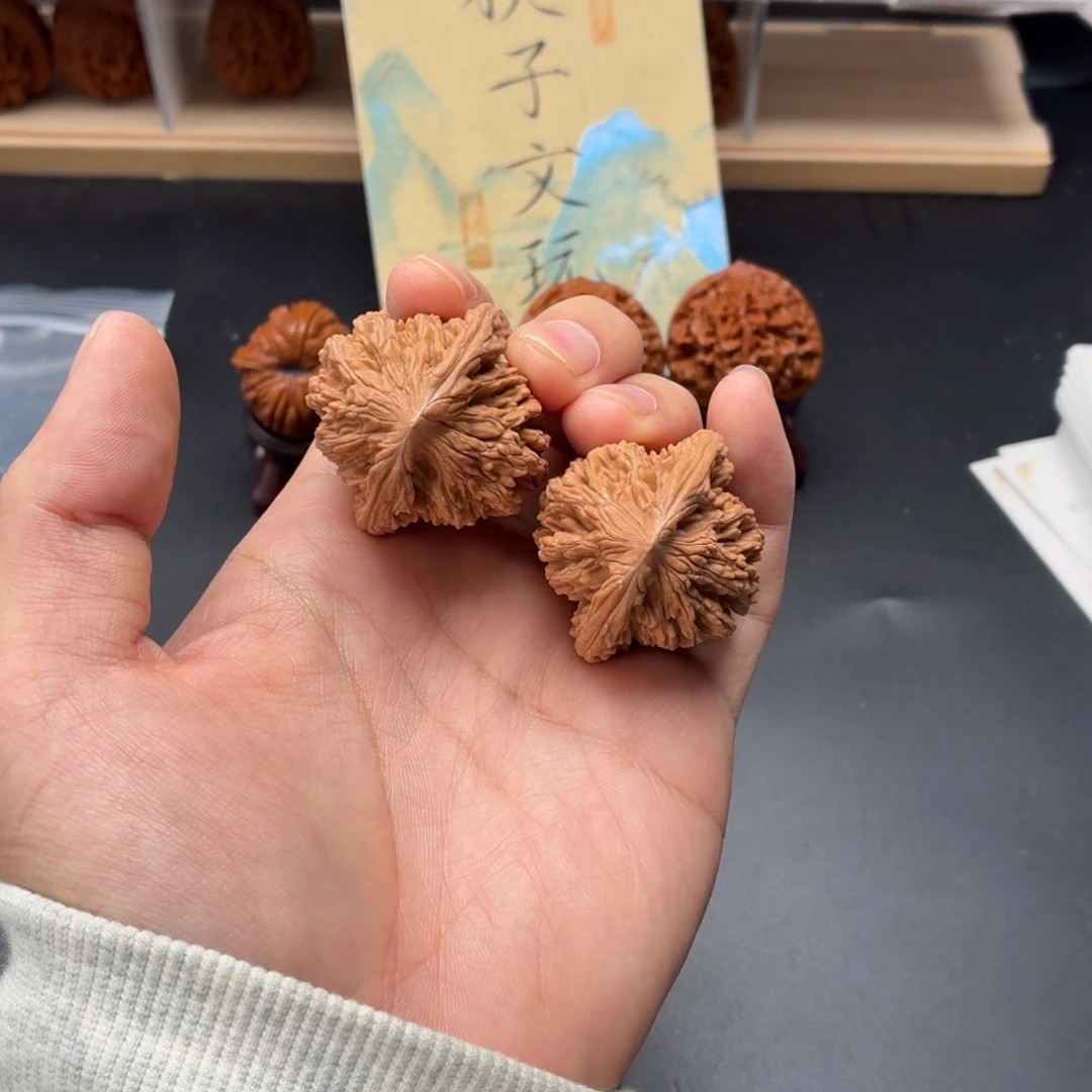 文玩核桃把件麦虎全品40