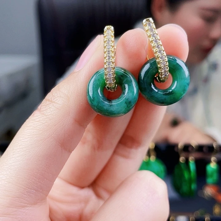 翡翠耳饰未镶嵌饰品