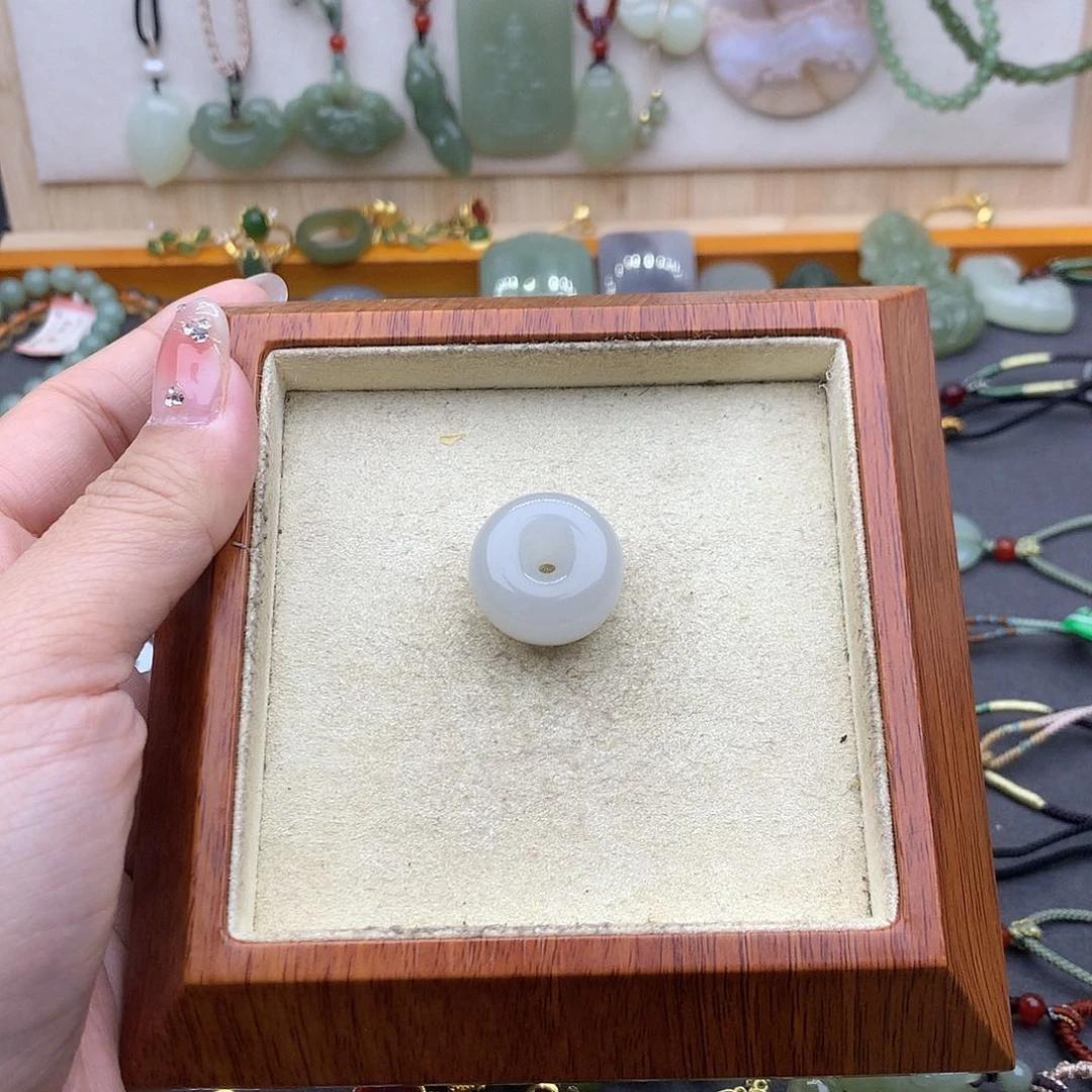 和田玉吊坠(不含链)未镶嵌