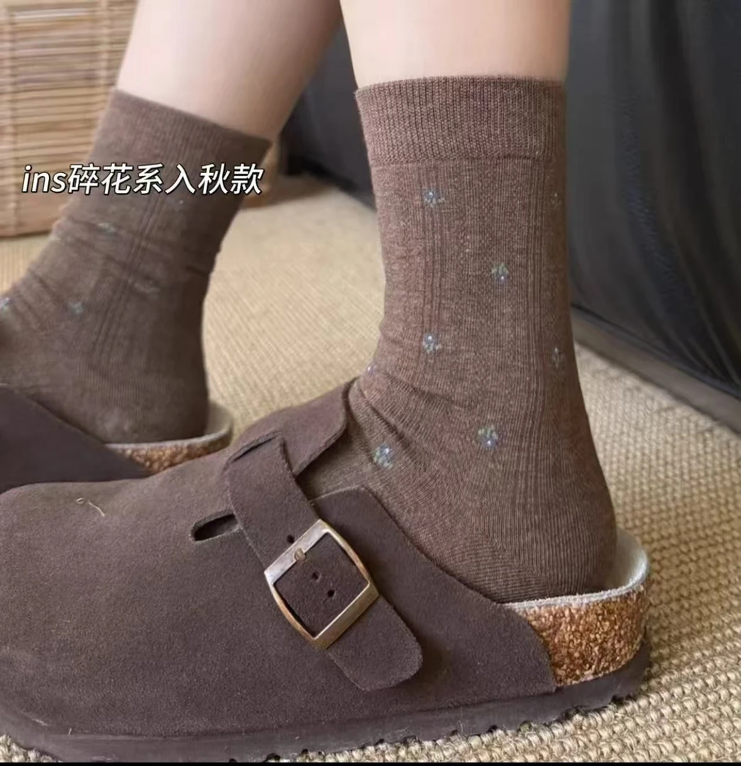 【粉丝福利】精美碎花安克拉中筒袜
