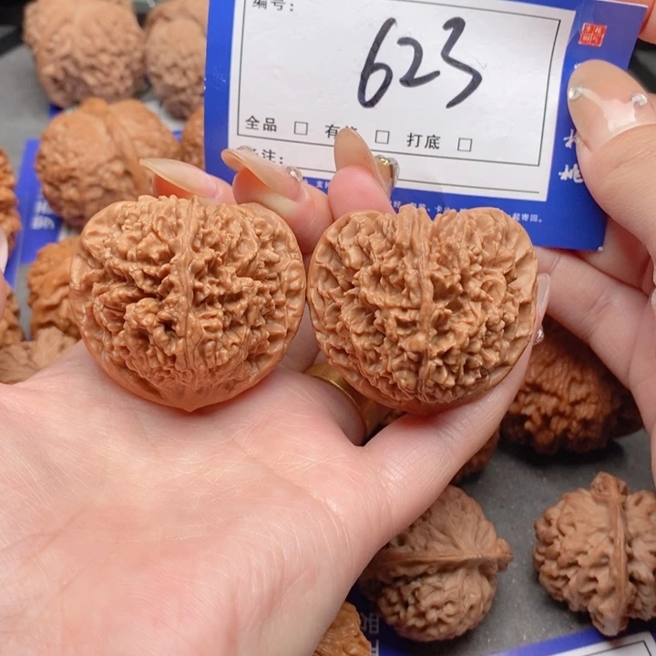 把件桃核42满天星623号牌