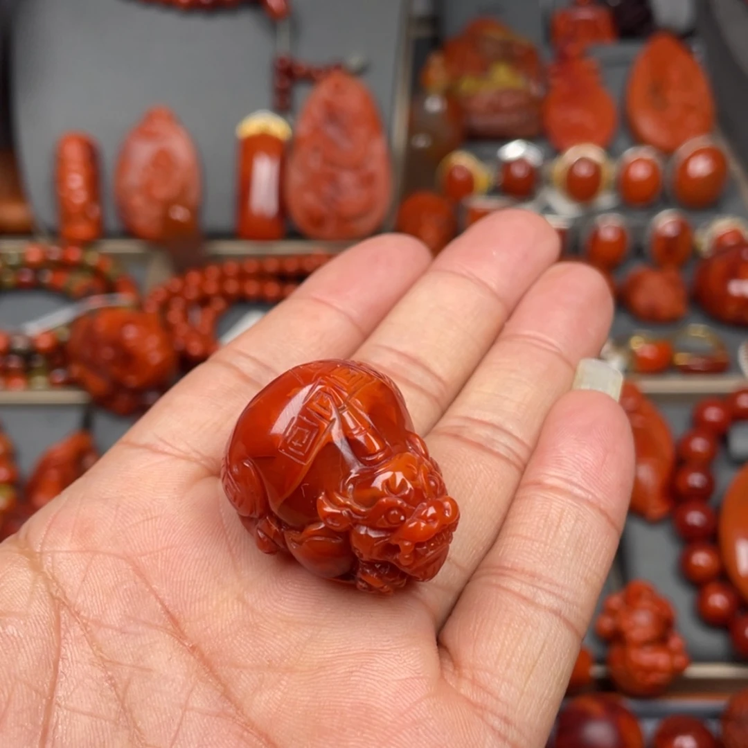 【闪购商品】南红玛瑙珠宝奇石未镶嵌吊坠