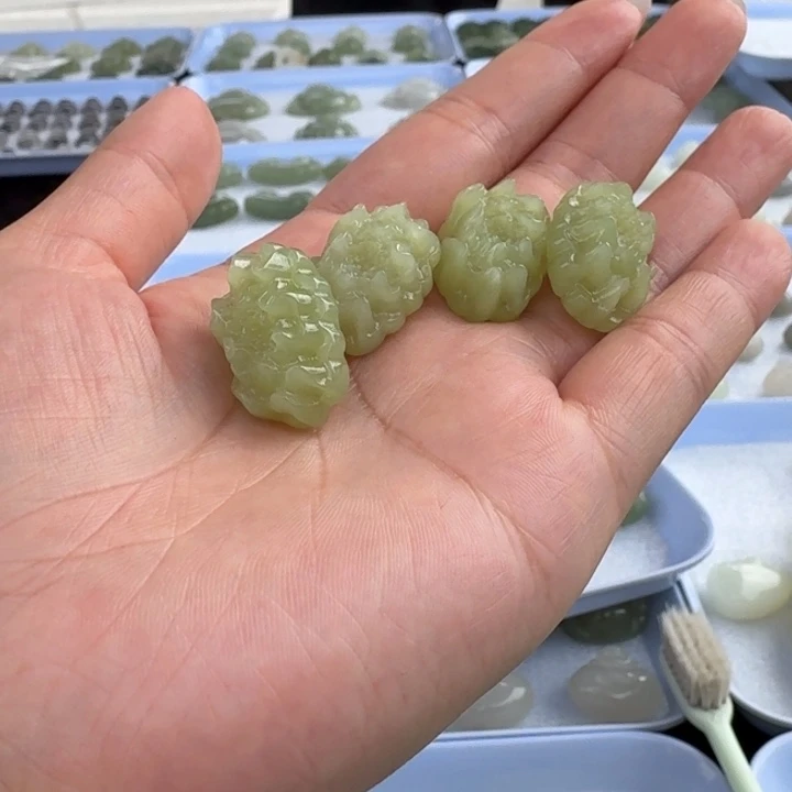 颈饰未镶嵌和田玉拍一发一多样性发货