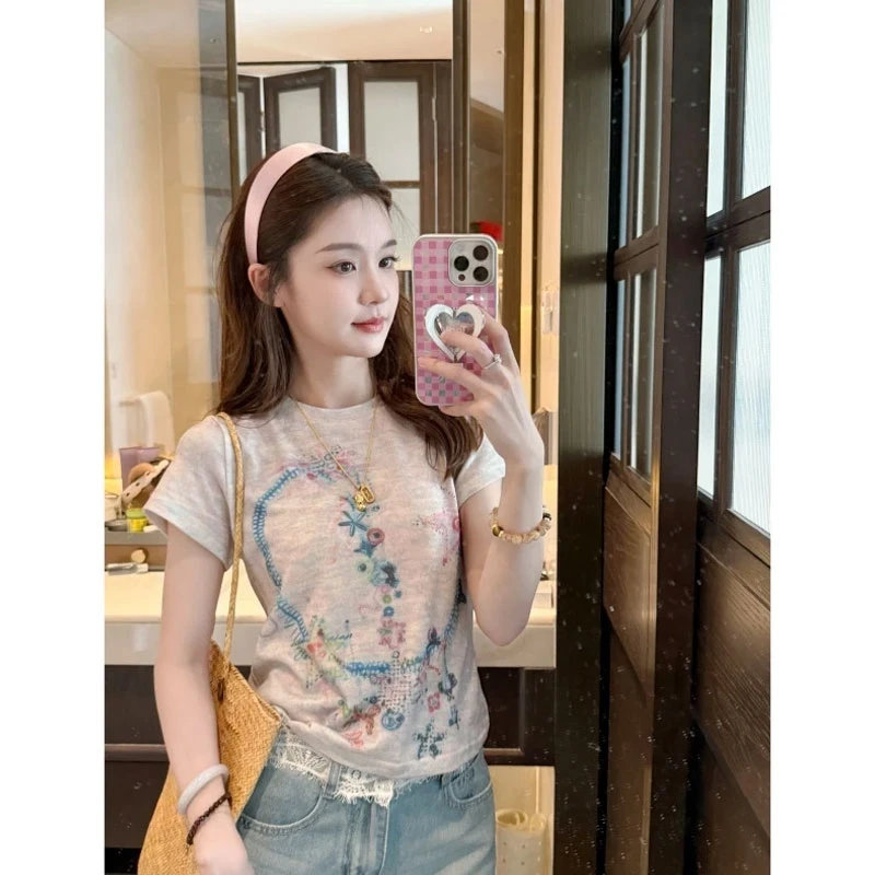 圆领套头复古刺绣体恤女2025夏季新款设计感正肩显瘦别致绝美小衫